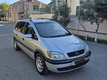 Opel Zafira-4