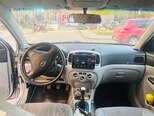 Hyundai Accent-6