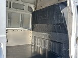 Ford Transit-10