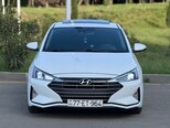 Hyundai Elantra-3