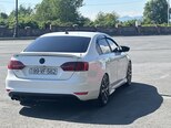 Volkswagen Jetta-4