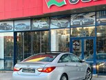 Hyundai Sonata-14