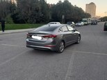Hyundai Elantra-6