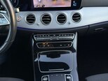 Mercedes E 300 e-13