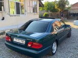 Mercedes E 200-4