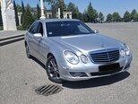 Mercedes E 270-3
