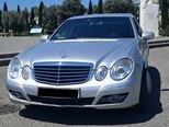 Mercedes E 270-1