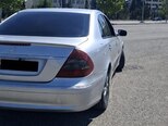 Mercedes E 270-4