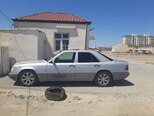 Mercedes 220 E-5