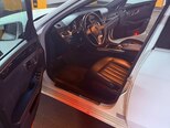 Mercedes E 220-11