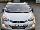 Hyundai Elantra-1