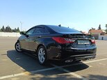 Hyundai Sonata-12