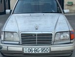 Mercedes 220 E-1