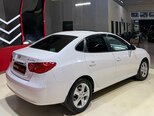 Hyundai Elantra-8