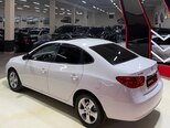 Hyundai Elantra-7