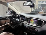 Kia Sorento-15
