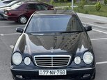 Mercedes E 220-3