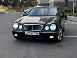 Mercedes E 220-13