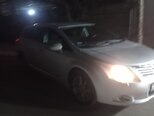 Toyota Avensis-2
