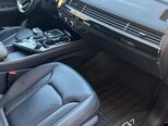 Audi Q7-5