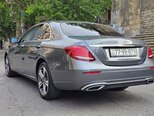 Mercedes E 220 d-4