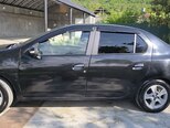 Renault Logan-3