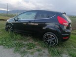 Ford Fiesta-13