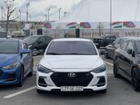 Hyundai Elantra-4