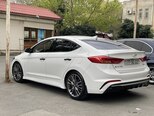 Hyundai Elantra-8