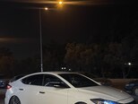 Hyundai Elantra-16
