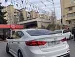 Hyundai Elantra-15