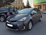 Toyota Prius V-1
