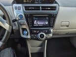 Toyota Prius V-7