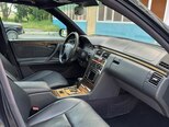 Mercedes E 240-13