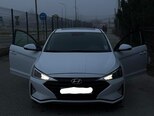 Hyundai Elantra-1
