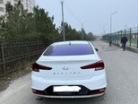 Hyundai Elantra-2