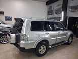 Mitsubishi Pajero-10