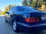 Mercedes E 240-4
