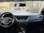 Hyundai Accent-5
