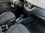 Hyundai Accent-7