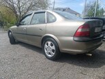 Opel Vectra-4