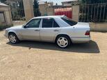 Mercedes E 280-3