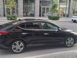 Hyundai Elantra-8