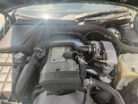 Mercedes E 200-11