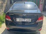 Hyundai Accent-2