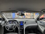 Hyundai Sonata-12