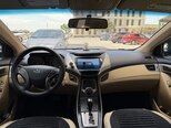 Hyundai Elantra-3