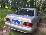 Mercedes E 220-2