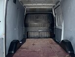 Ford Transit-15