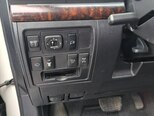 Toyota Land Cruiser-6